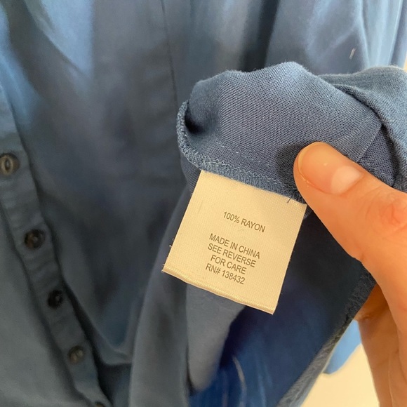 Modcloth Trusty Travel Blue Button Up Blouse, size 2X - Picture 7 of 9